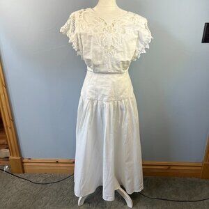 Vintage Nancy Johnson Ramie Cotton White Lace Pleated Dress Size 10 Tradwife